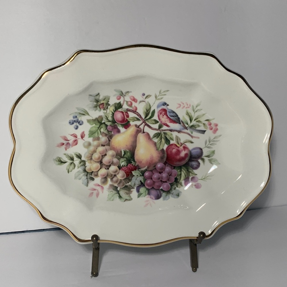 Avon 1976 Oval Fruit Dish Platter Enoch Wedgewood England 22K Gold Trim VTG
